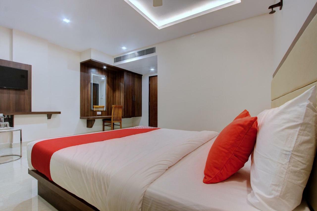 Hotel Ambika International Byndoor Bainduru Экстерьер фото