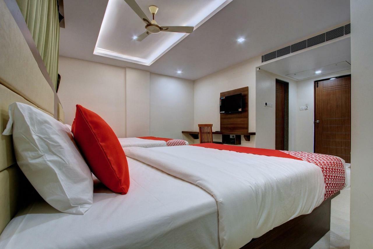 Hotel Ambika International Byndoor Bainduru Экстерьер фото