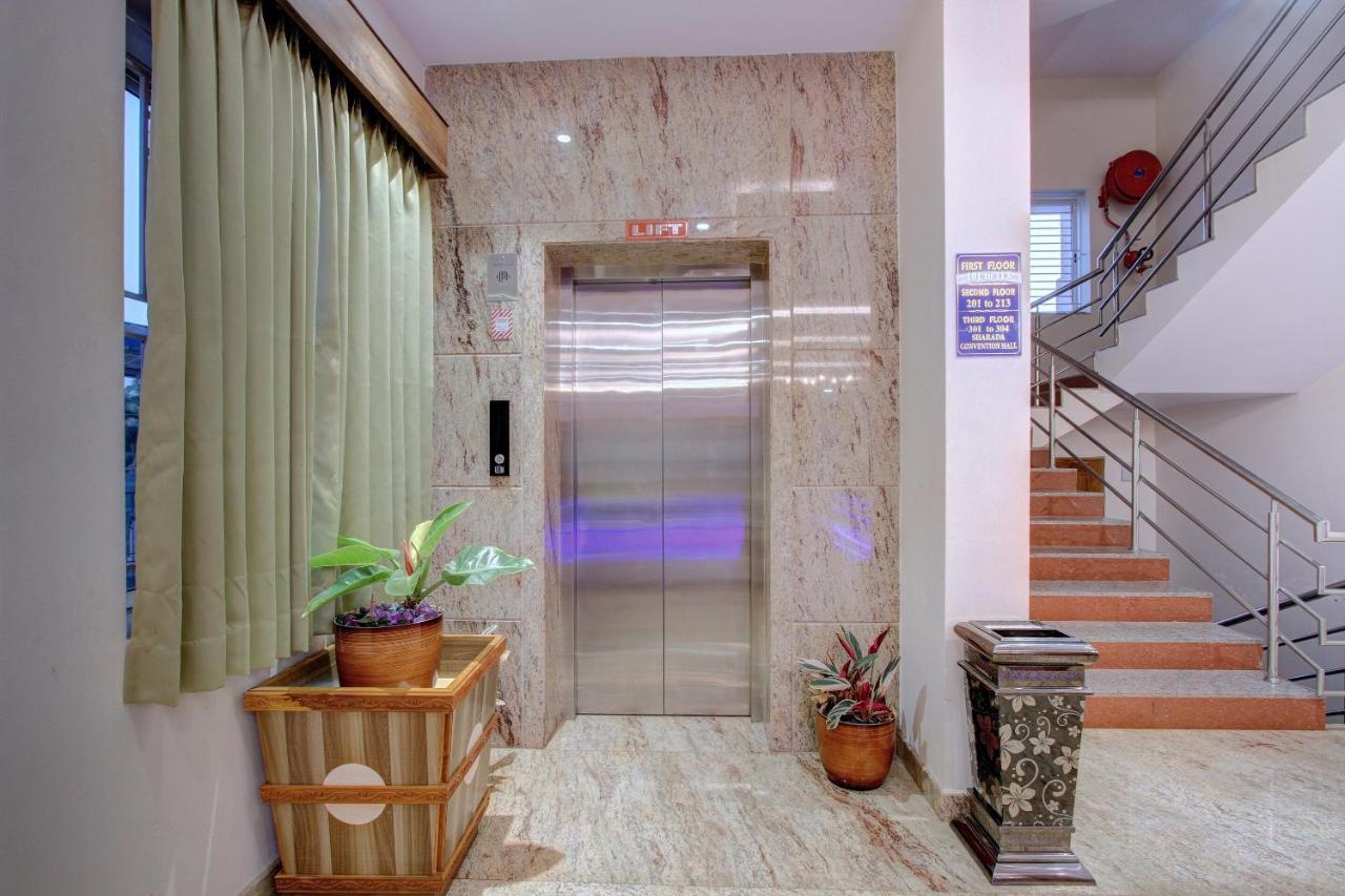 Hotel Ambika International Byndoor Bainduru Экстерьер фото